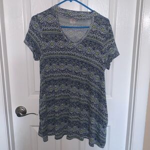 Blue, green, and white pattern tunic